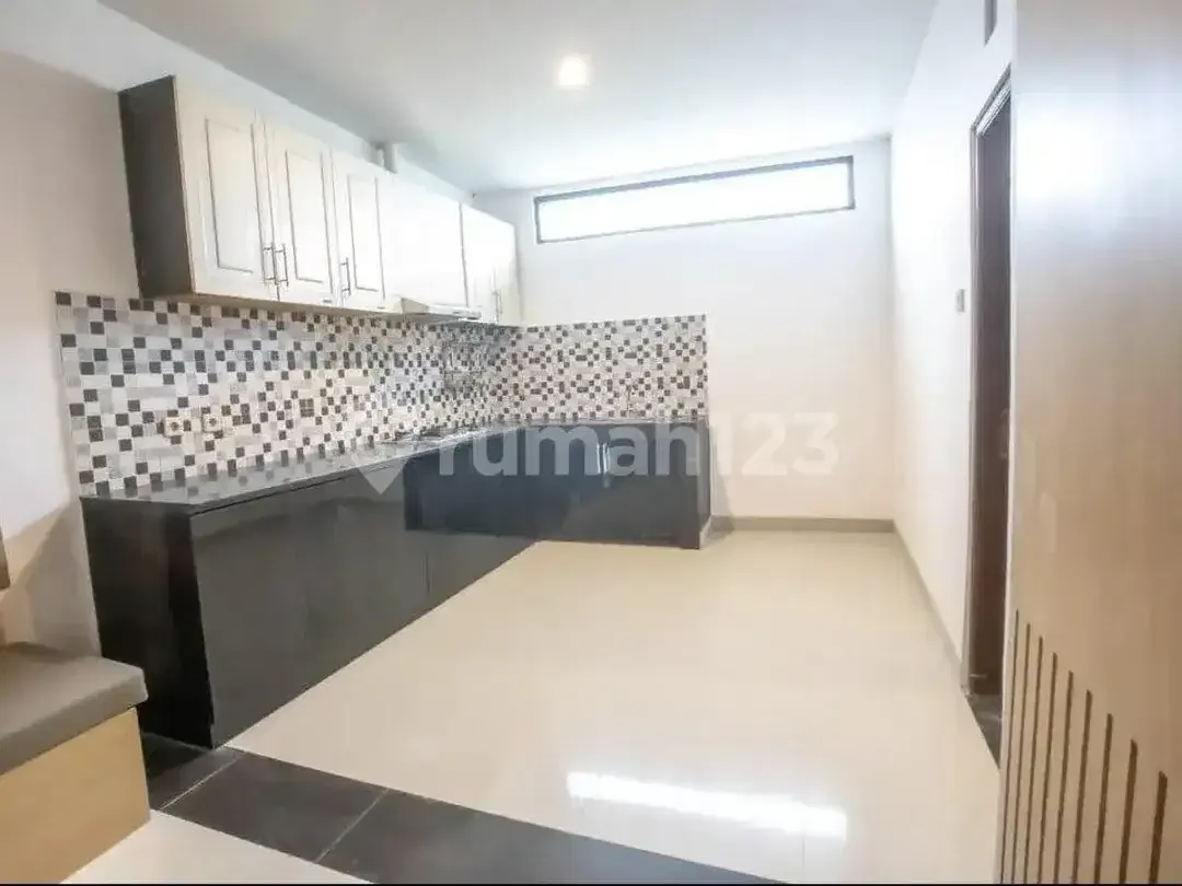 Rumah Modern Minimalis Lantai 2 Area Abianbase Dalung Utara - Image 8 of 9