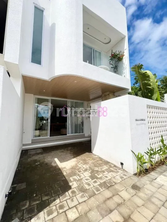 Brand New Mediterranean Villa dengan Private Pool dan Scenic View | 2 KT di Ungasan - Image 1 of 4