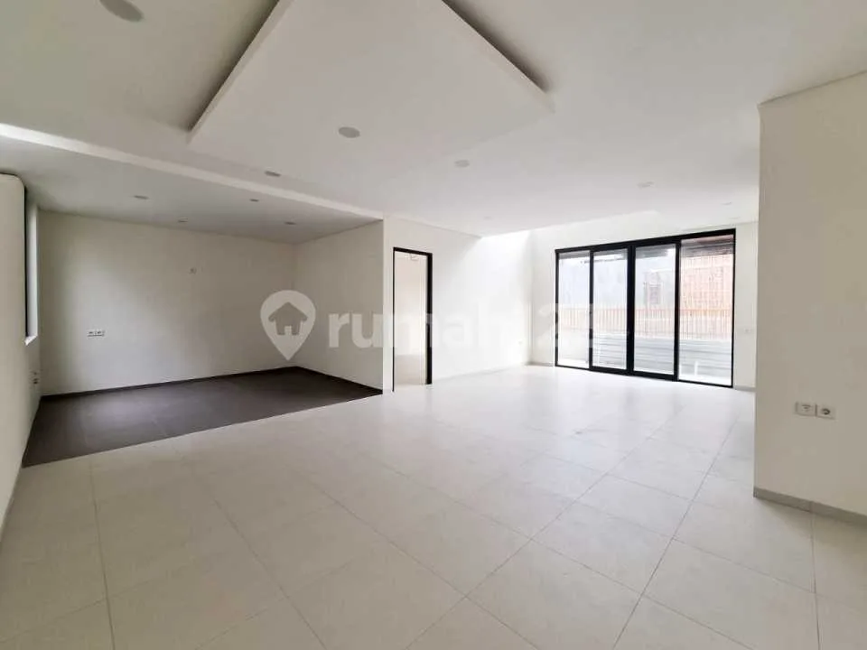 Rumah Baru Modern Siap Huni 3 Lantai Dekat Canggu - Image 2 of 4