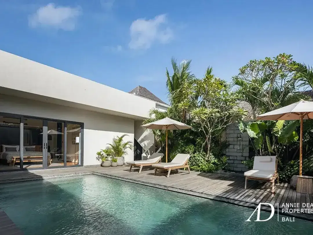 FREEHOLD | HIGH-QUALITY CONTEMPORARY VILLA IN PRIME UMALAS - Image 1 of 10