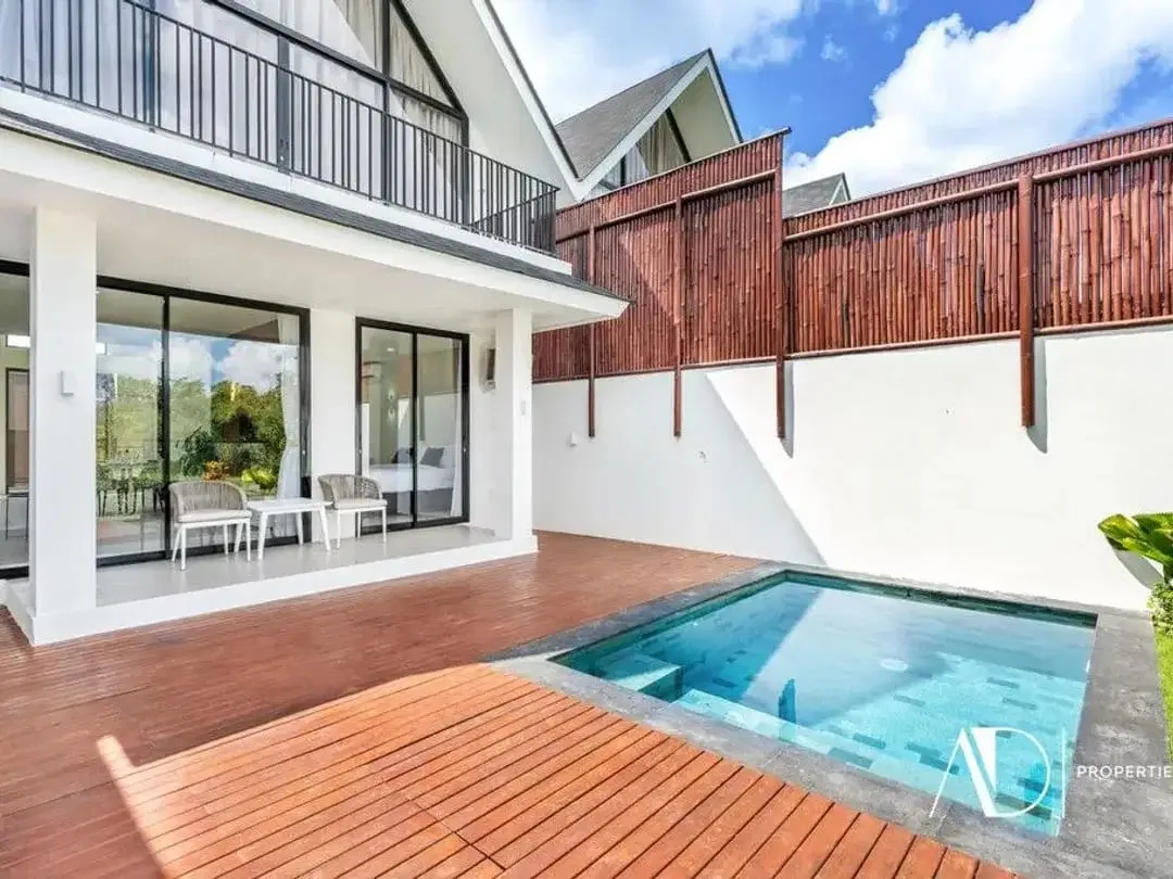 LEASEHOLD | MODERN TOWNHOUSE WITH PRIVATE POOL IN CANGGU - Image 1 of 7