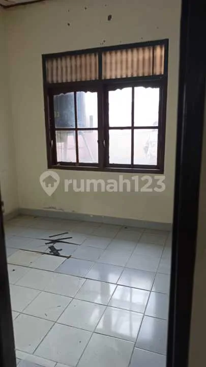 Disewakan Rumah 2 Lantai Luas di Tegalkertha Denpasar Barat - Image 3 of 4