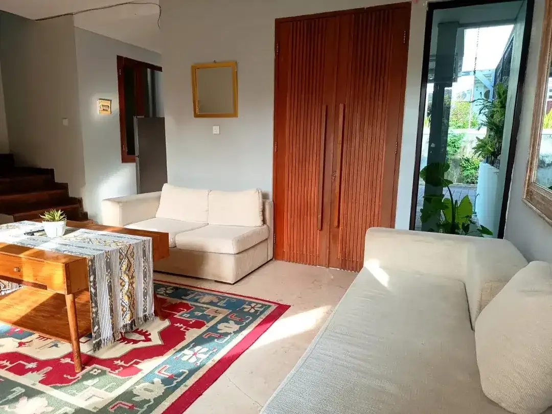 Rumah Fully Furnished di Perumahan One Gate System Dekat Mall Plaza Renon - Image 9 of 10