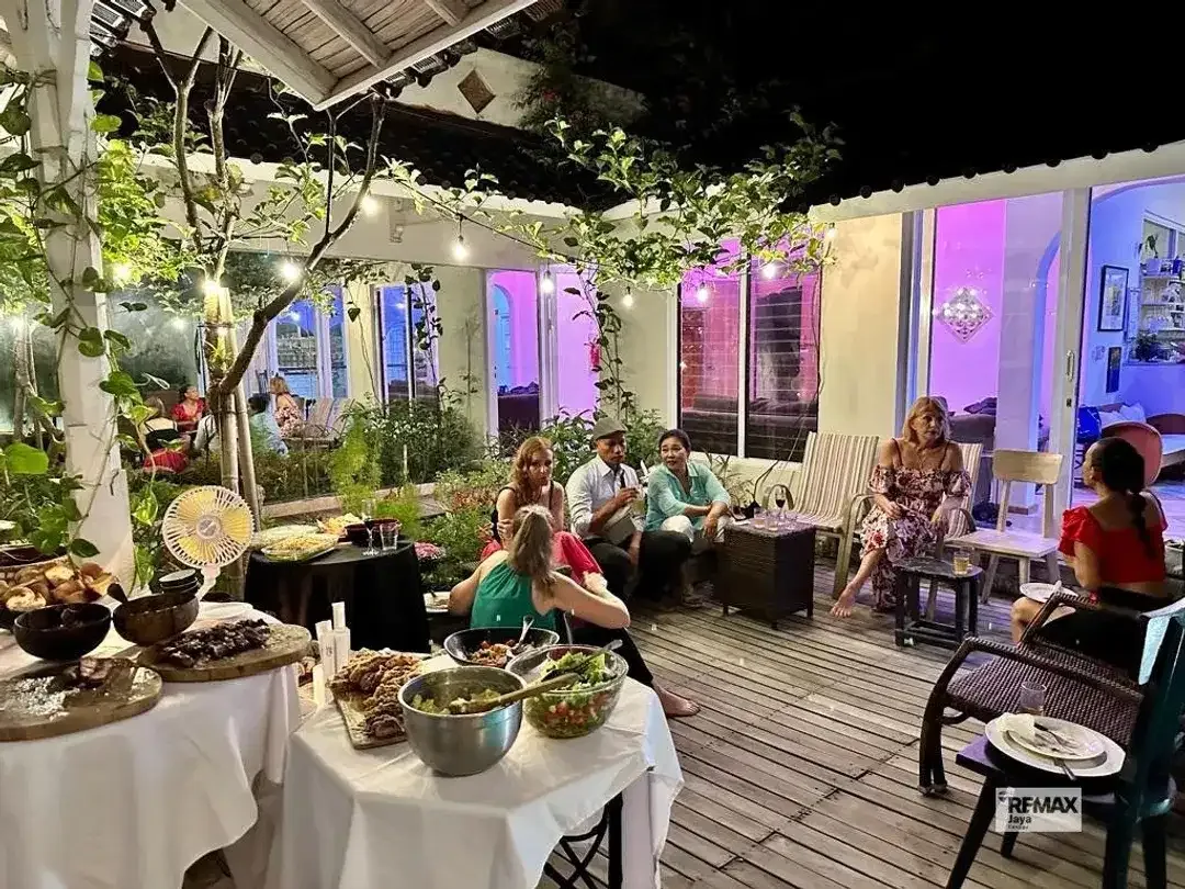 Charming 2Br Villa In Prime Seminyak Walking Distance To Restaurants & Attractions - Image 8 of 10