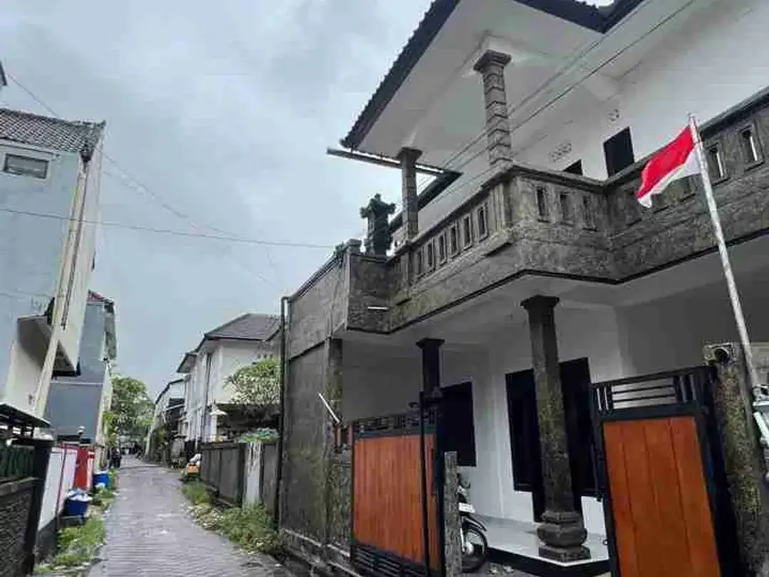 Rumah 2 lantai Bangunan kokoh SHM PBG Lengkap siap huni bebas banjir strategis - Image 10 of 10