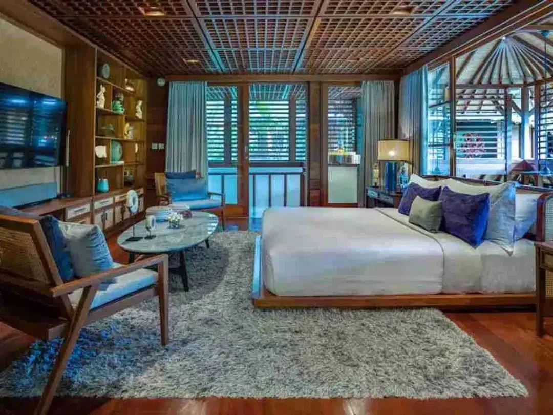 Villa Mewah di Seminyak Full Furnished 5BR, Pool Besar - Image 8 of 10