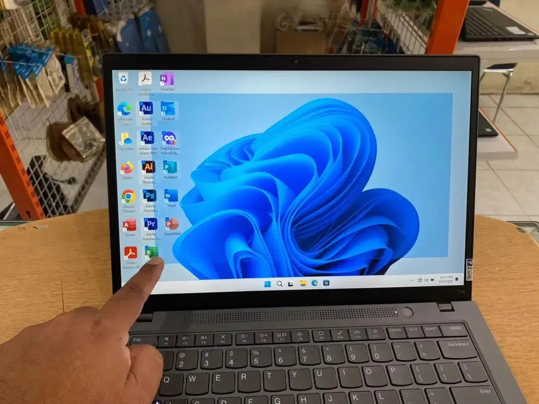 Lenovo ThinkPad T14 G3 Ryzen 7 PRO 6850U Ram 16GB SSD 512GB Touchscren - Image 2 of 10