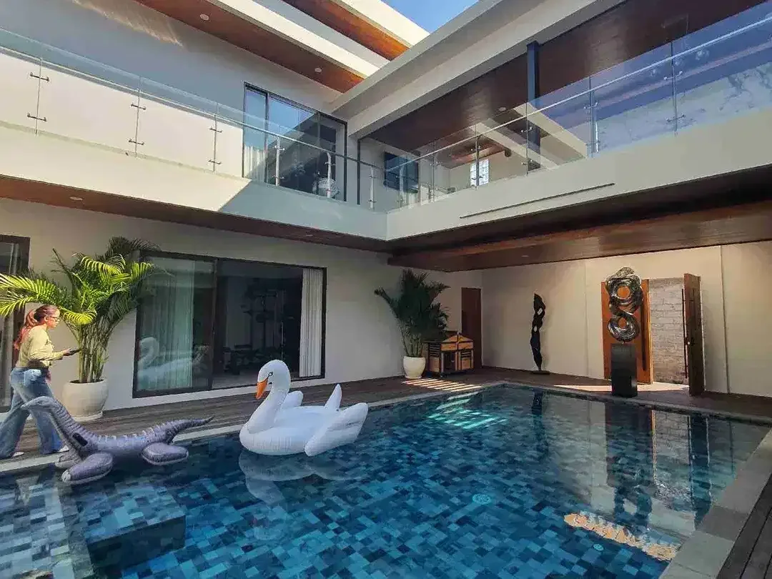 Brand New Luxury Villa 3 bedrooms, Land 348 sqm. Prime Location Central Seminyak. Exceptional Investment - Image 1 of 10
