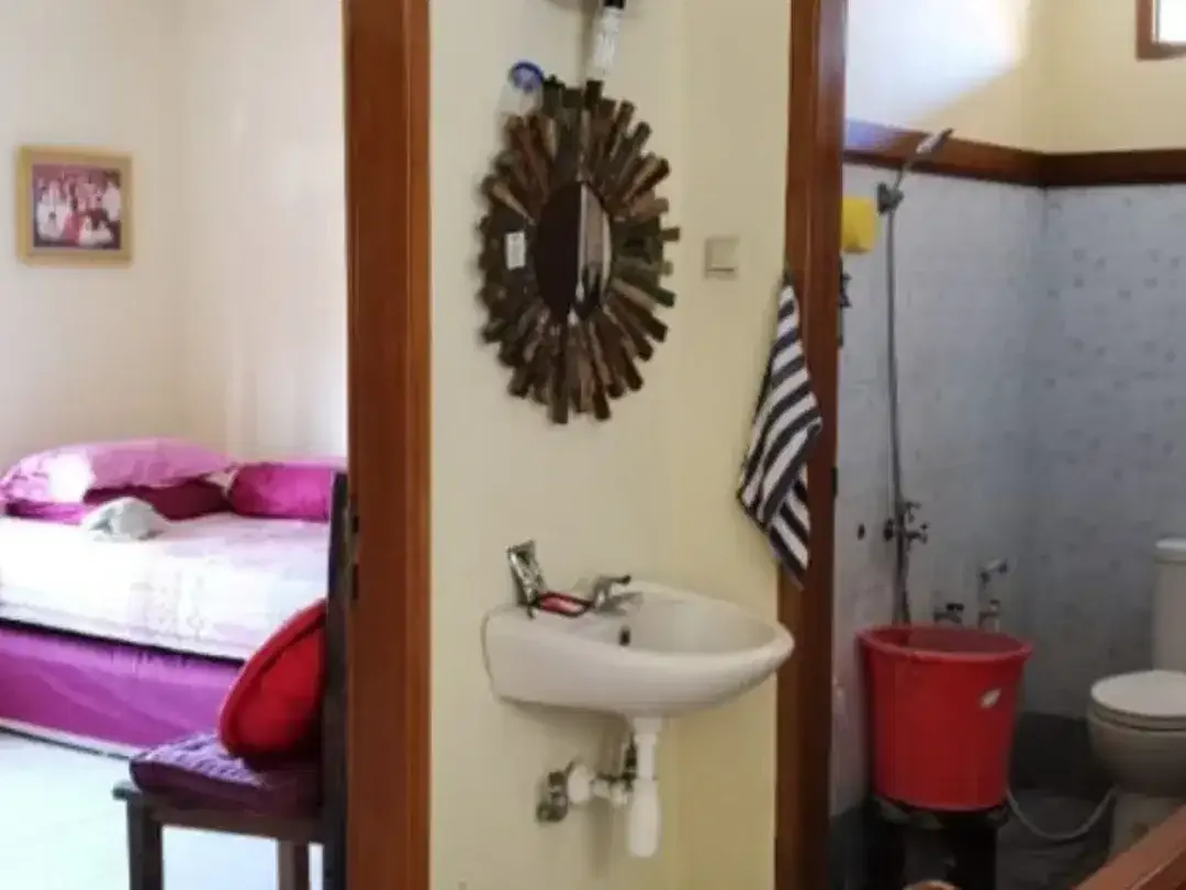 RUMAH HOOK PERUM JADI PESONA PEDUNGAN DENPASAR - Image 8 of 10