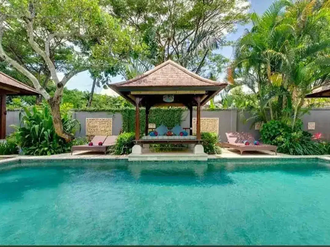 Tanah Premium Villa Bonus Dijual
(Jalan kaki ke pantai)
Jl Raya Batu Bolong - Image 6 of 10