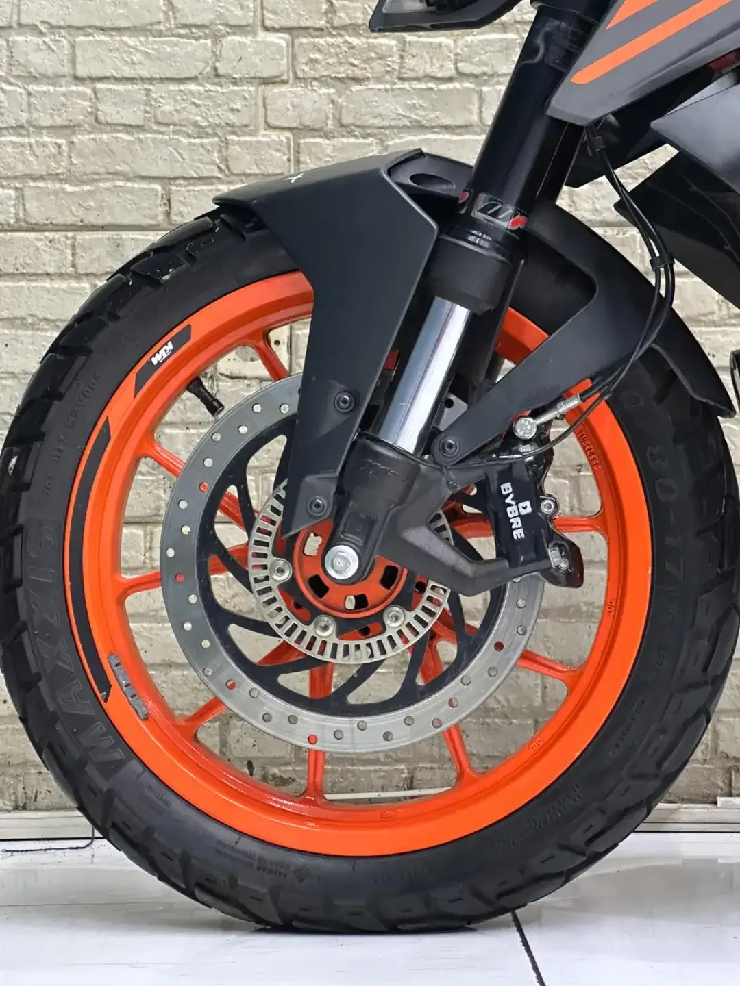 KING OF TORQUE‼️ KTM DUKE 250 ABS GEN 2 TH 2023 NOPOL B ODO 19RB - Image 9 of 10