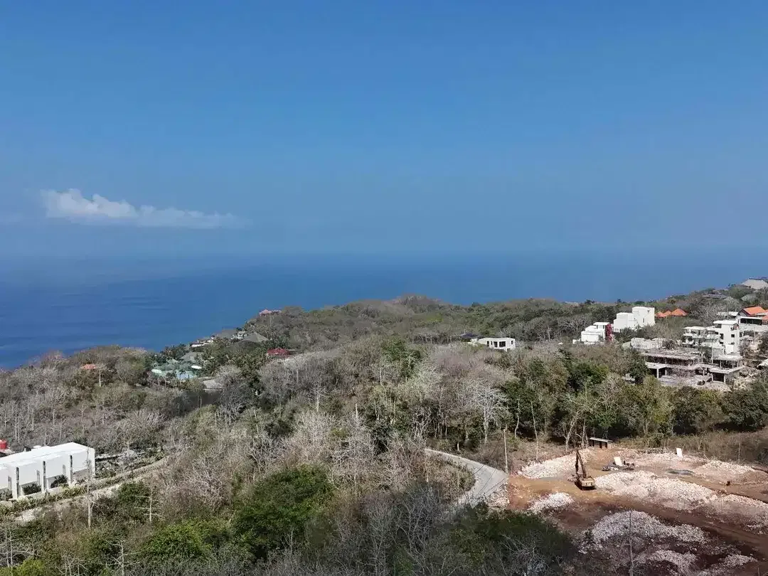 Dijual Tanah Premium 1,56 Hektar di Pecatu - View Laut - Dekat Six Senses & Samsara Beach - Image 1 of 10
