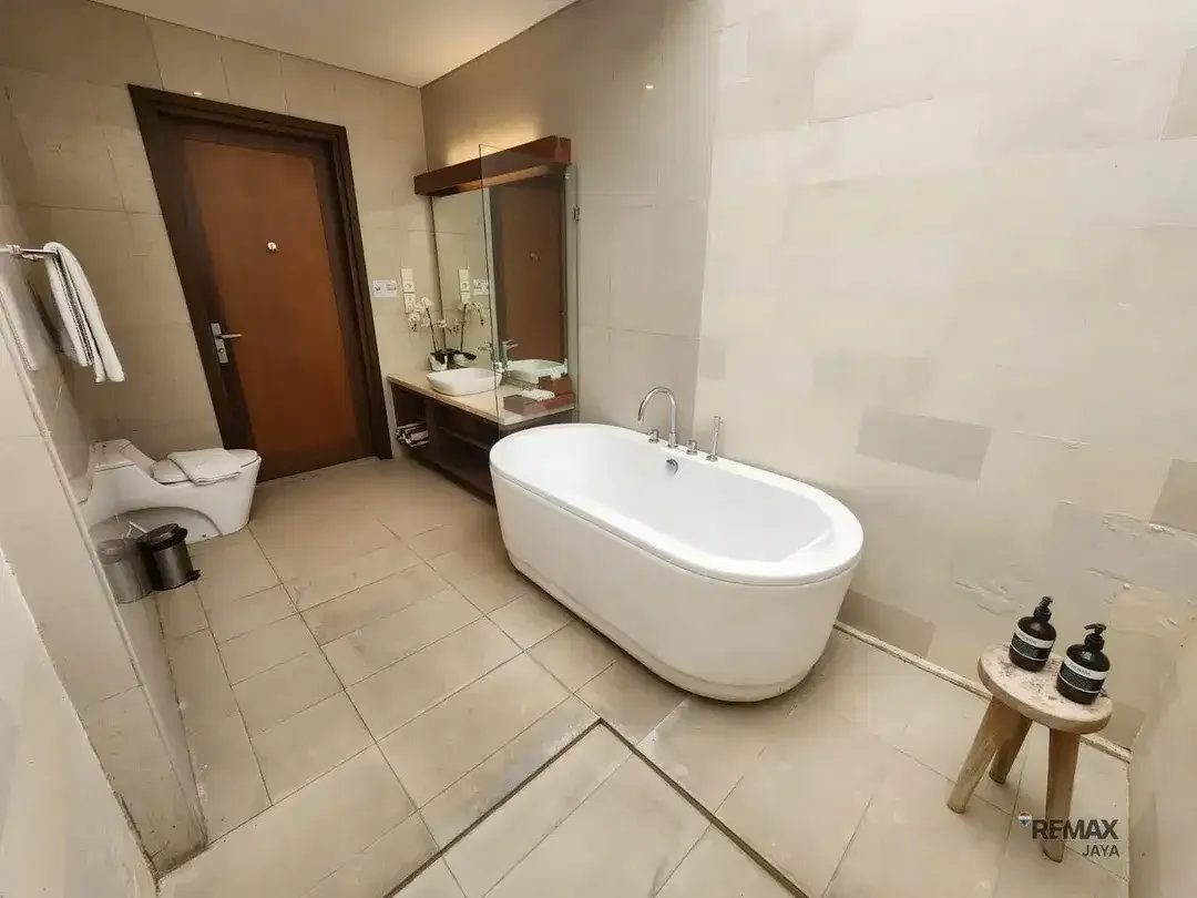 Luxury 9-Bedroom Villa For Rent, at Canggu - Image 8 of 10