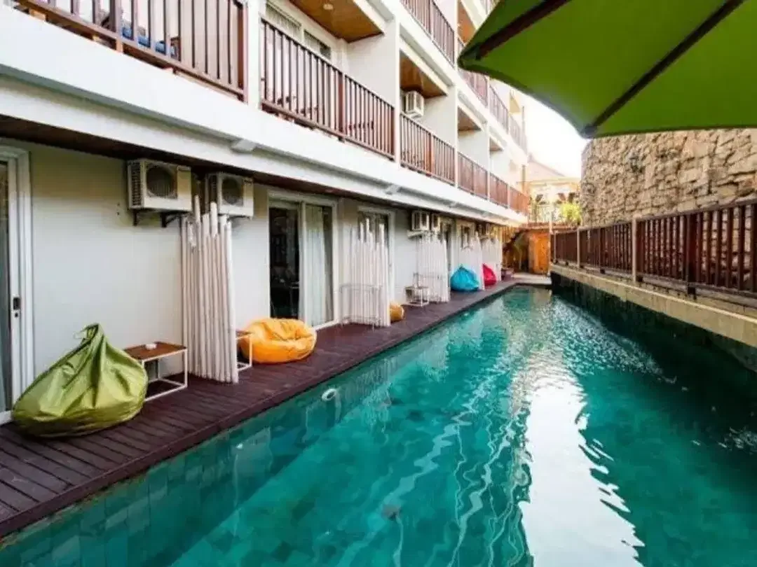 Hotel Bagus Di Raya Kuta Dekat Bandara Pantai kuta Krisna oleh oleh - Image 1 of 10