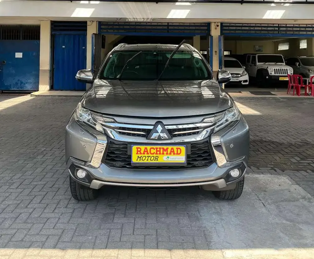 Mitsubishi Pajero Sport Dakar 2018 Abu - abu A/T 2.4cc Disel - Image 4 of 7