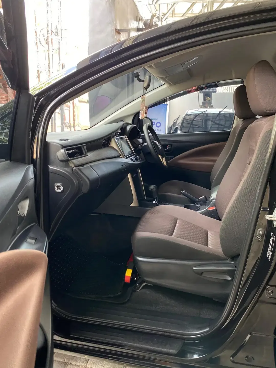 Innova G 2.4 Diesel Matic 2024 - Image 7 of 10