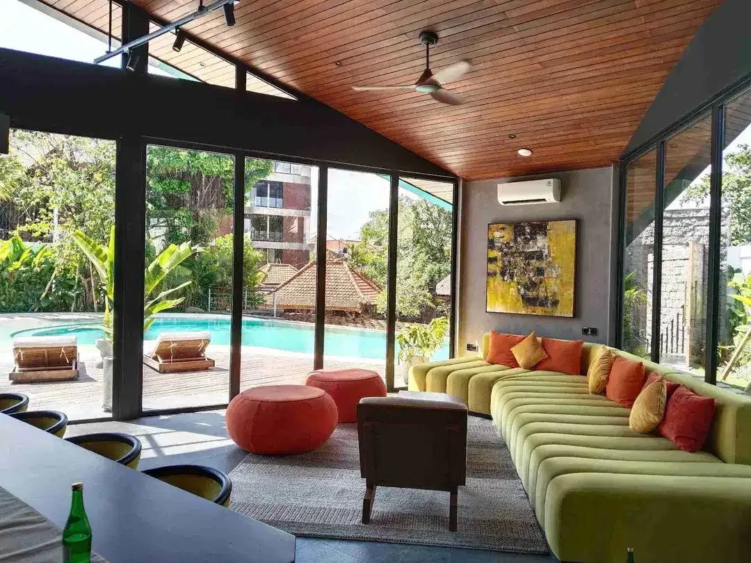 Luxury Villa Premium 5 Kamar Dekat Pantai Batu Bolong - Image 6 of 10