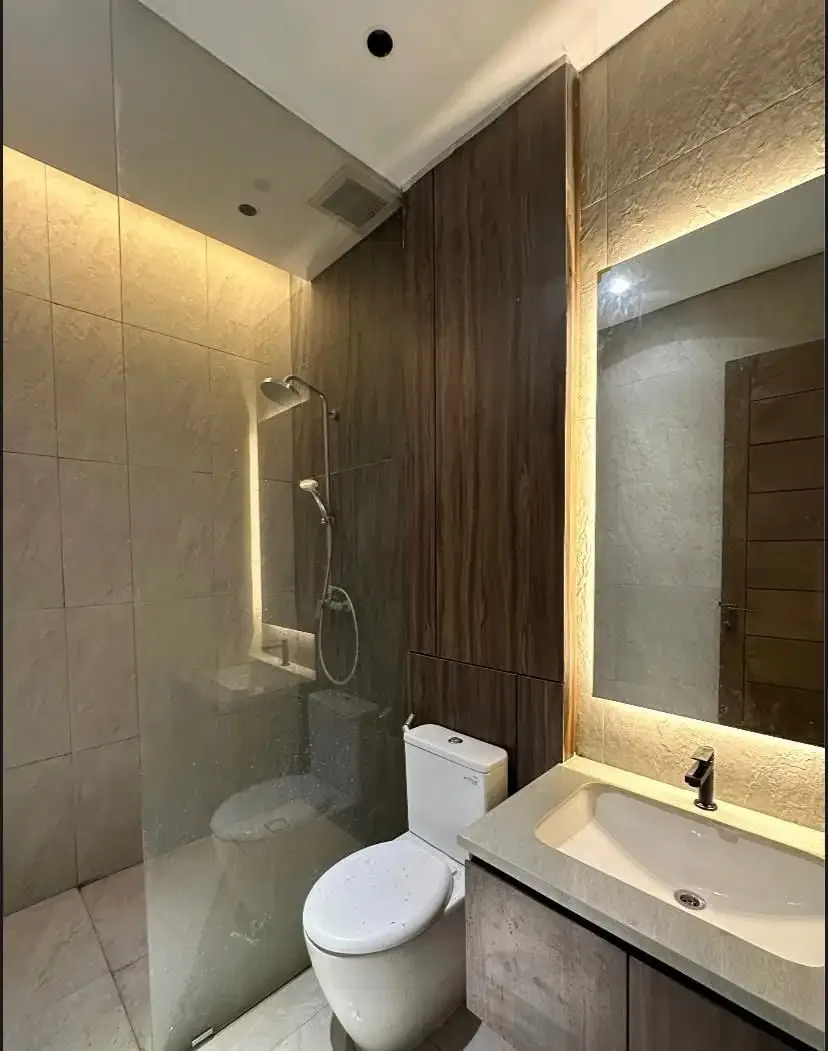 HUNIAN VILLA SIAP HUNI DAN BARU KUALITAS TERBAIK AREA KEROBOKAN BALI - Image 5 of 10