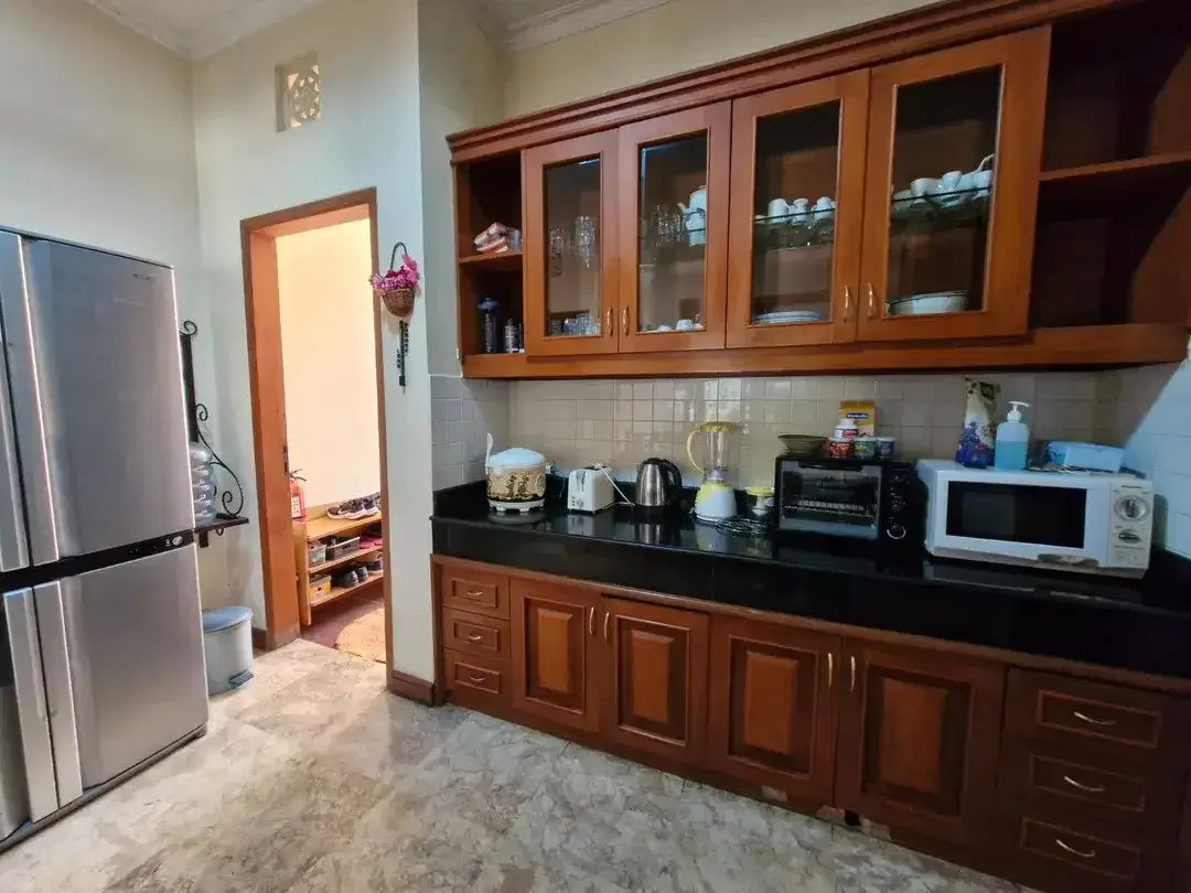 VILLA SEMINYAK JUAL CEPAT SHM FULLY FURNISHED - Image 5 of 10