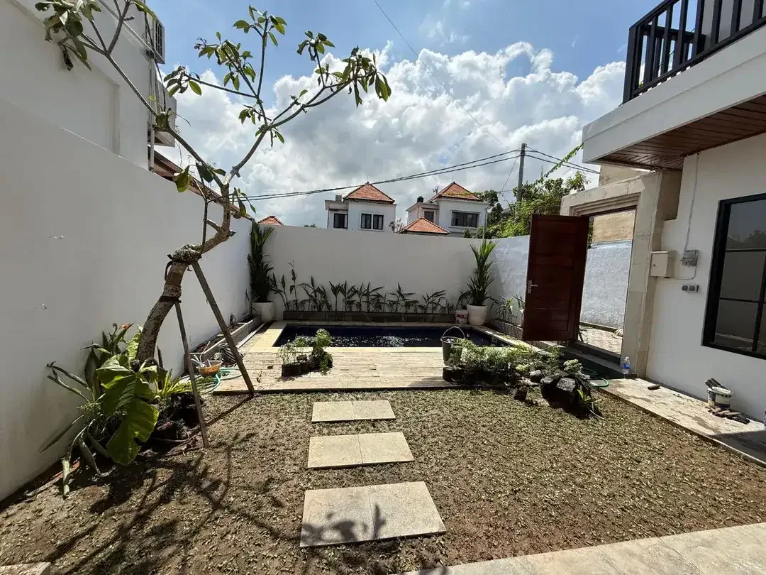 VILLA TROPICAL MODERN DI CEMAGI BADUNG BALI DEKAT PANTAI - Image 2 of 10