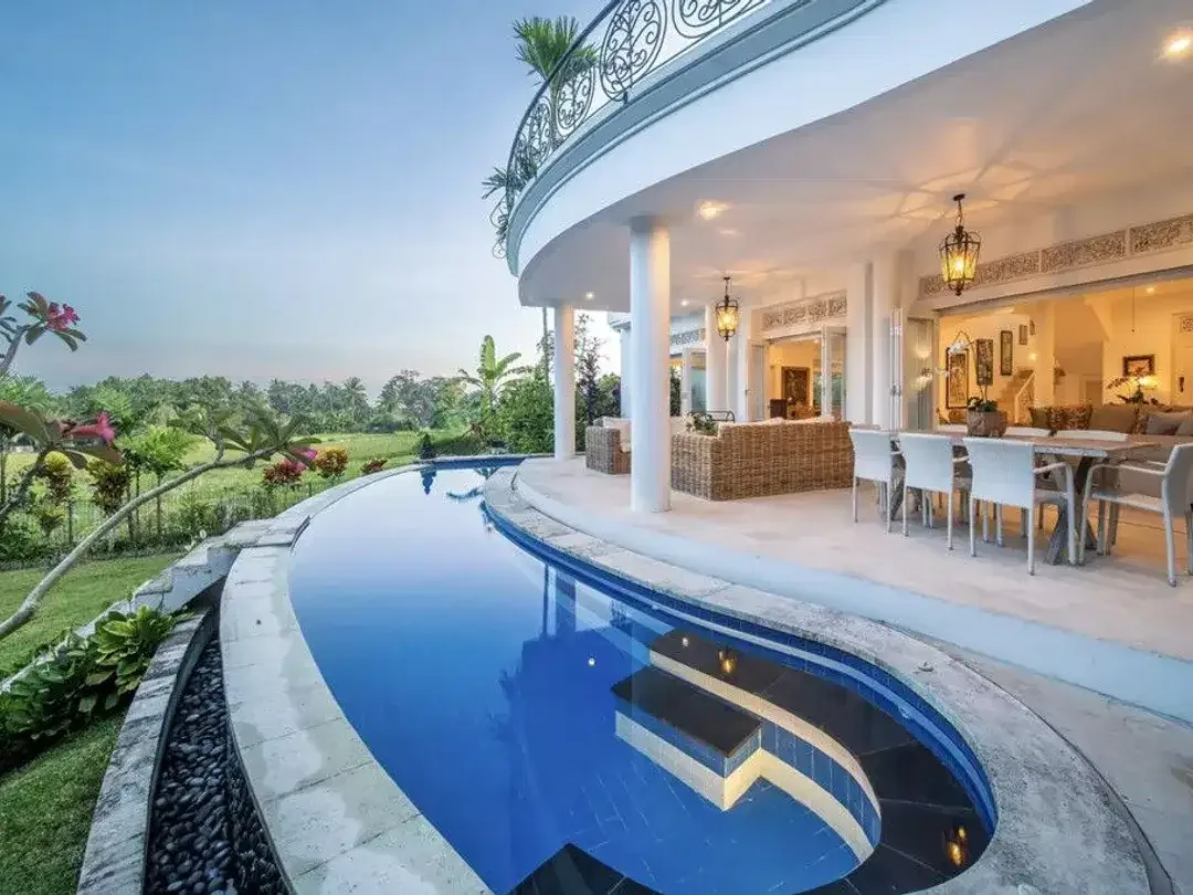 FREEHOLD | COLONIAL-STYLE VILLA WITH JUNGLE AND RICE FIELD VIEWS - UBUD TEGALLALANG - Image 1 of 10