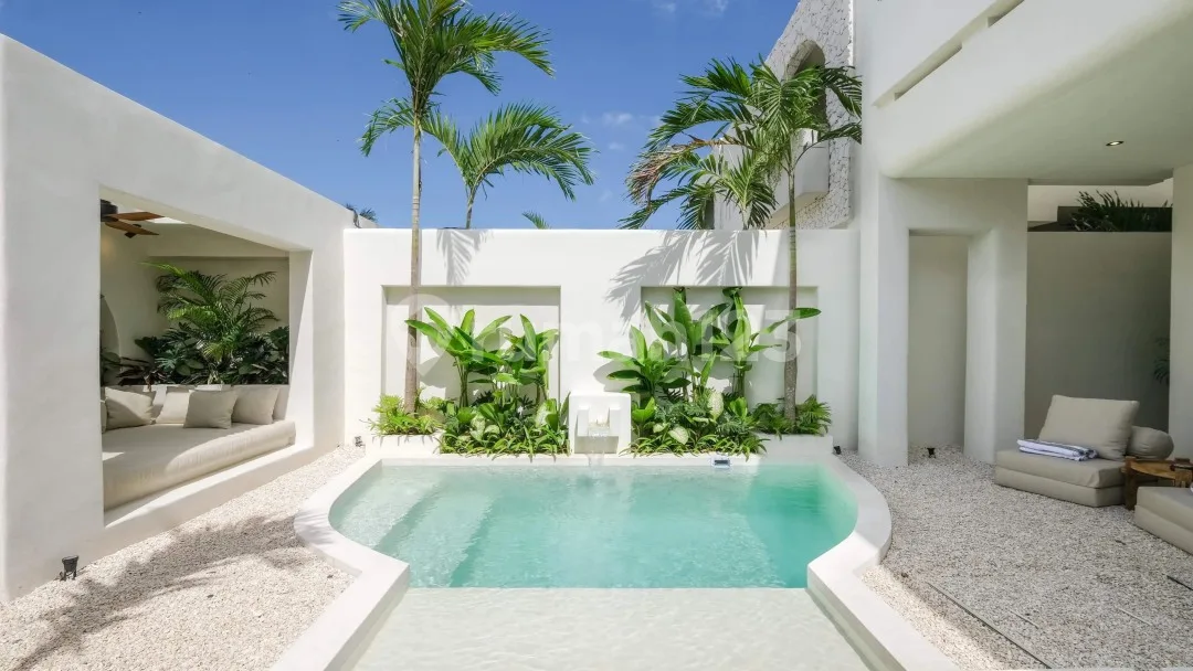 1Br Freehold Villa With Pool, Gazebo & Tropical Vibe In Pererenan - Image 1 of 4