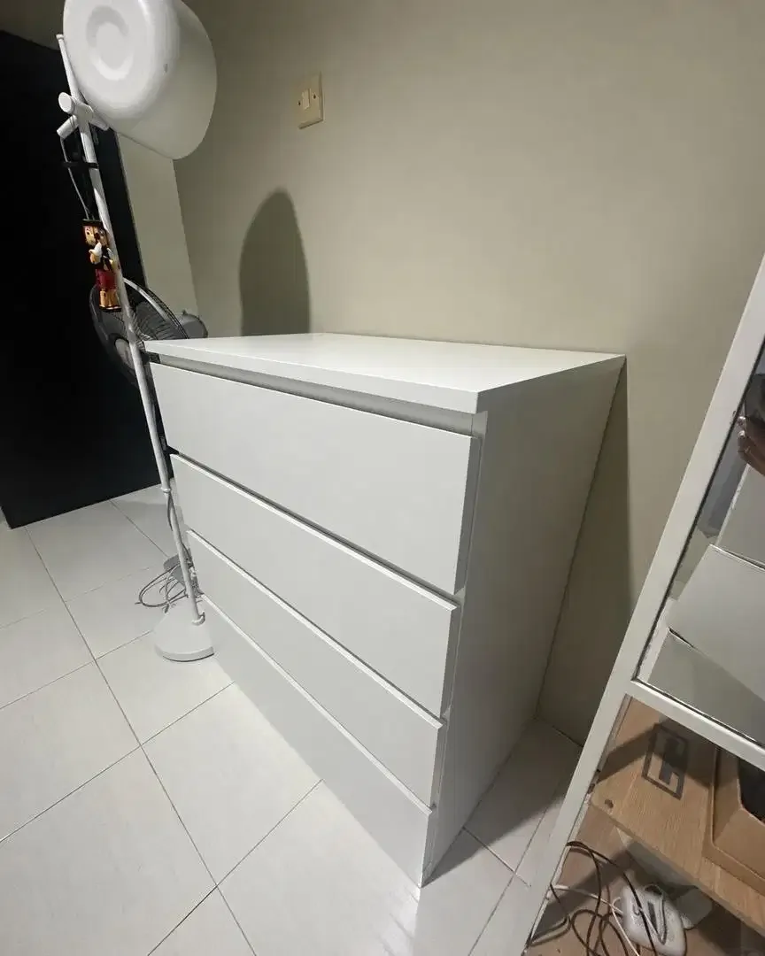 MALM ORIGINAL IKEA - Lemari 4 laci serbaguna - putih - Image 1 of 3