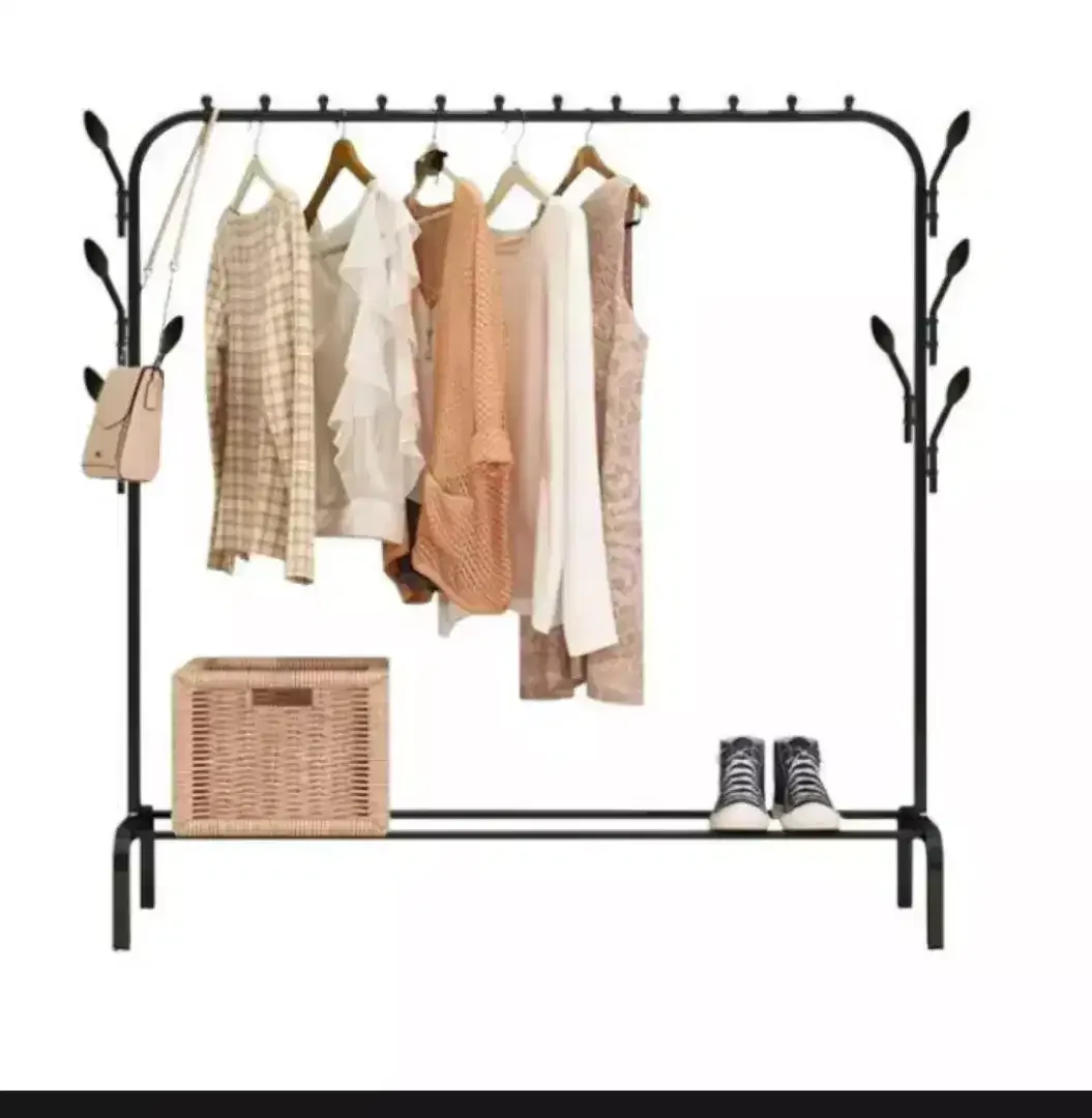 Big stand hanger - Image 1 of 2