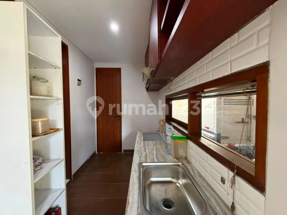Modern Family Home For Rent In Sanur Semi Furnished - Image 4 of 4