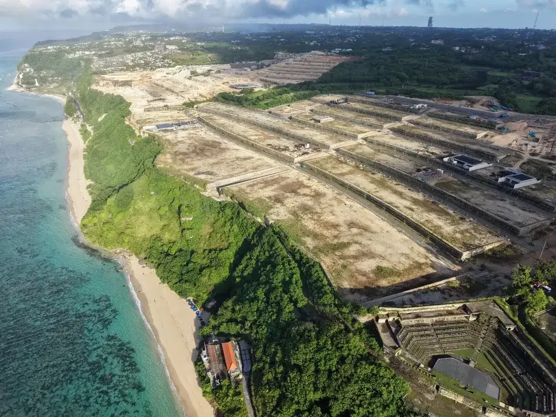 Tanah Eksklusif di Tepi Tebing Dekat Pantai Pandawa - Image 1 of 10