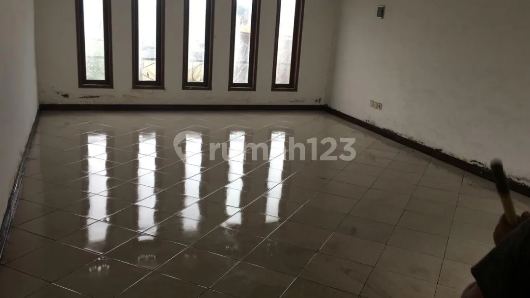 Turun 300Jt!! Ruko Strategis di Bali Semi Furnished Dekat Mall - Image 3 of 4