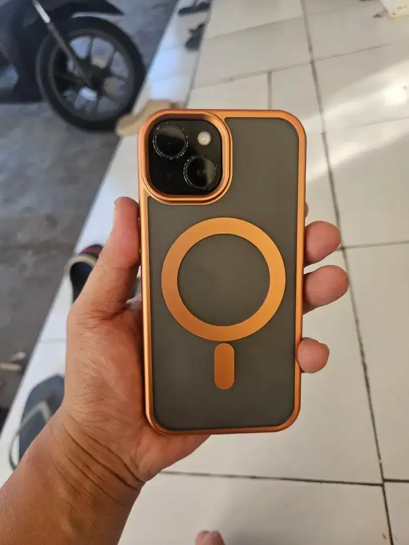 Jual cepat iphone 15 128gb - Image 1 of 7