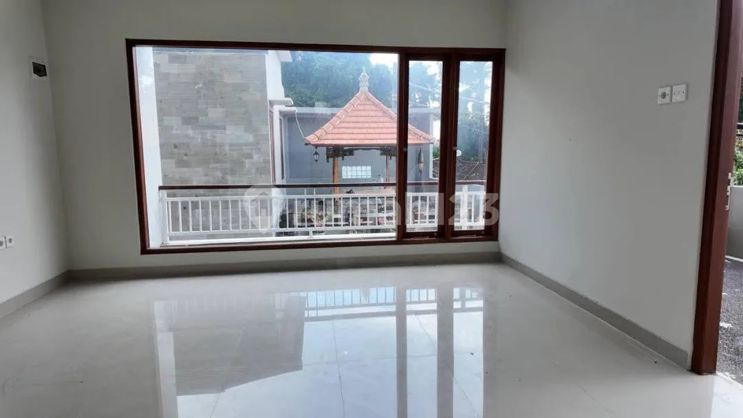 Rumah Semi Villa Dalam Komplek One Gate System, Kertajaya Residence - - Image 1 of 4