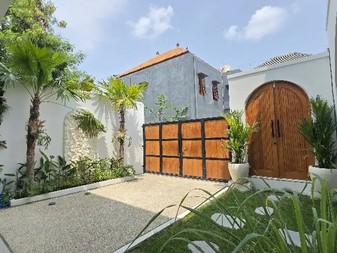 Villa Mediterranean Modern Padonan Canggu Bali - Image 2 of 10