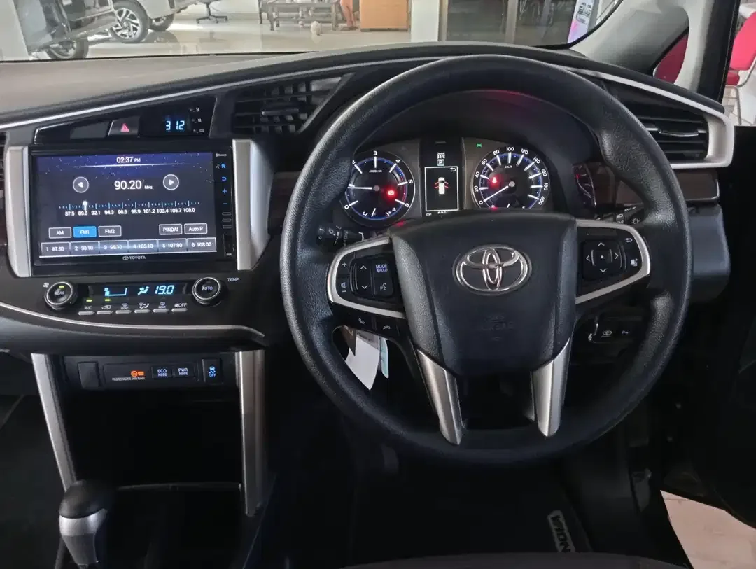 INNOVA REBORN V AT DIESEL 2022 ASLI BALI - Image 9 of 10