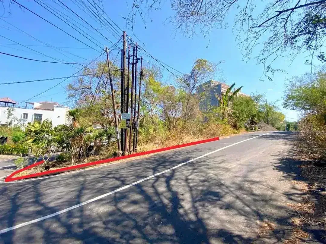 Tanah MURAH Kawasan Hotel dan Villa Jl Taman Sari Dekat Tol Nusa Dua - Image 2 of 10