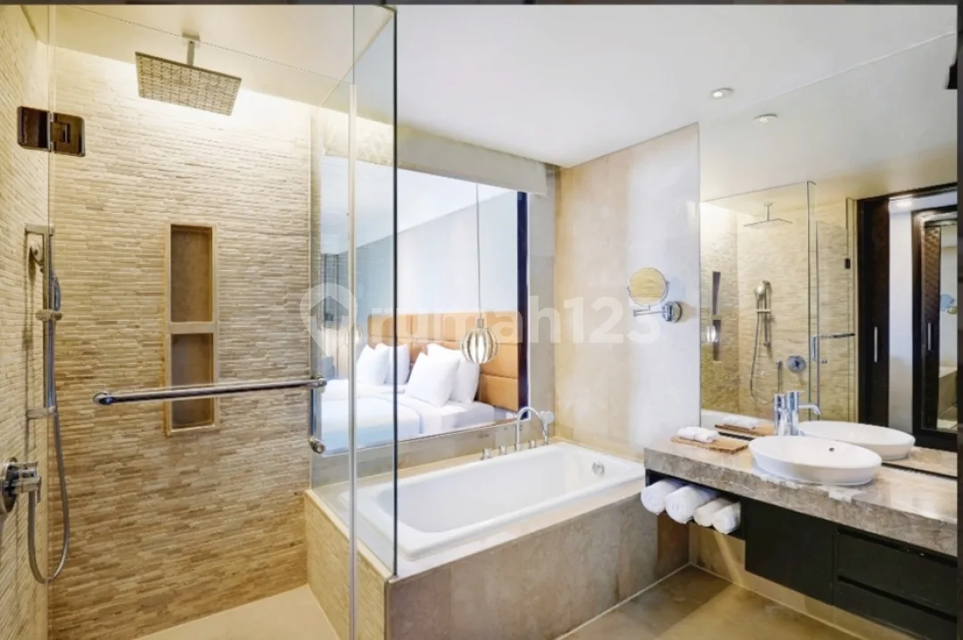 1 Br Condotel View & Jalan Kaki ke Pantai Kuta - Image 4 of 4
