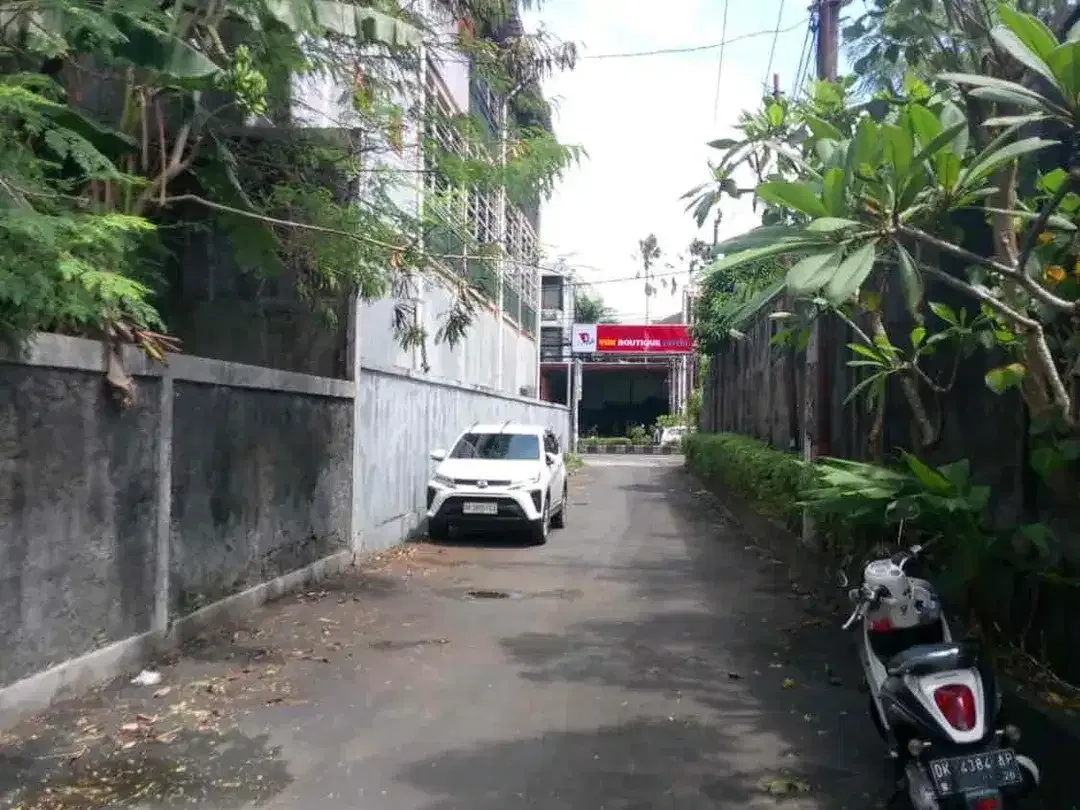 Land for sale at ByPass Jimbaran
Good residential location - Image 2 of 4