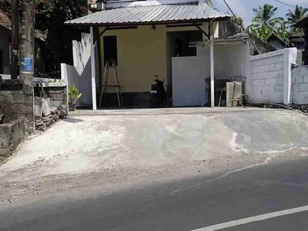 Tanah Gratis Kost 4 Kamar di Jalan Utama Tirta Tawar Ubud Bali - Image 1 of 6
