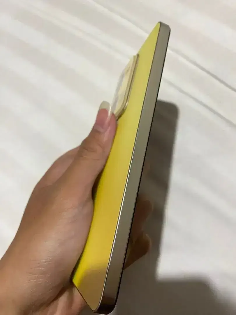 Vivo V25e memori 256/12+8GB garansi masih - Image 5 of 7