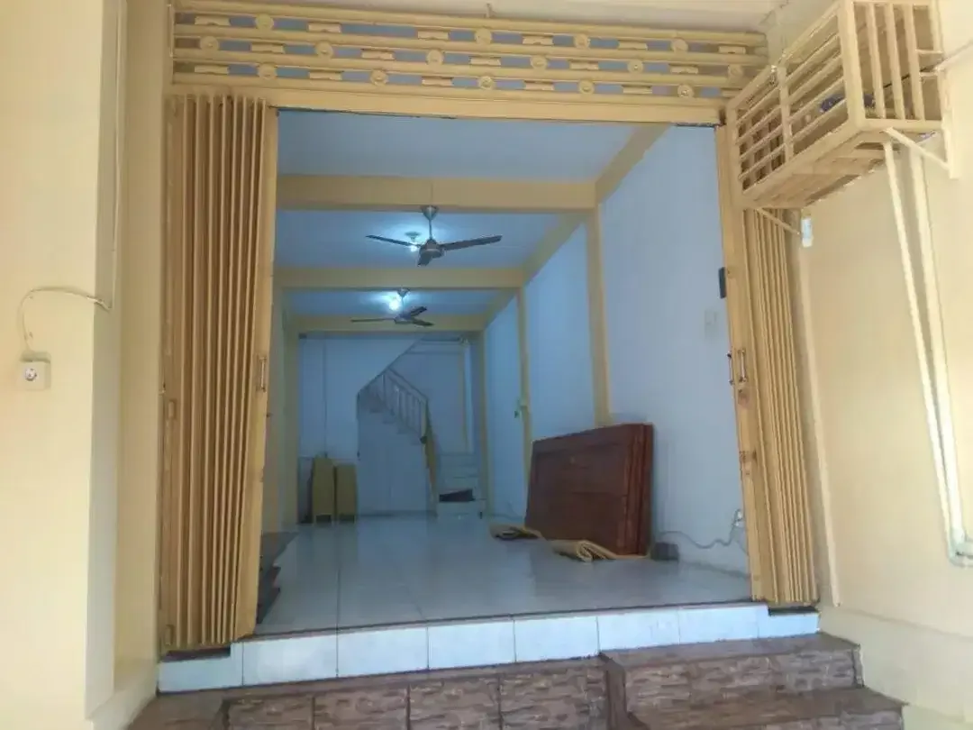 Jual Cepat! Ruko 2 Lantai di Perumahan Padat Taman Griya Jimbaran - Image 3 of 6