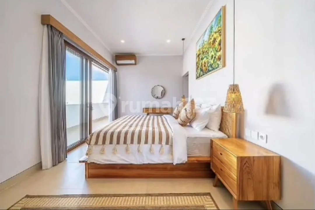 Villa Sanur Beachside 5Br Leasehold 28Yr Roi 14% Prime Location! - Image 4 of 4