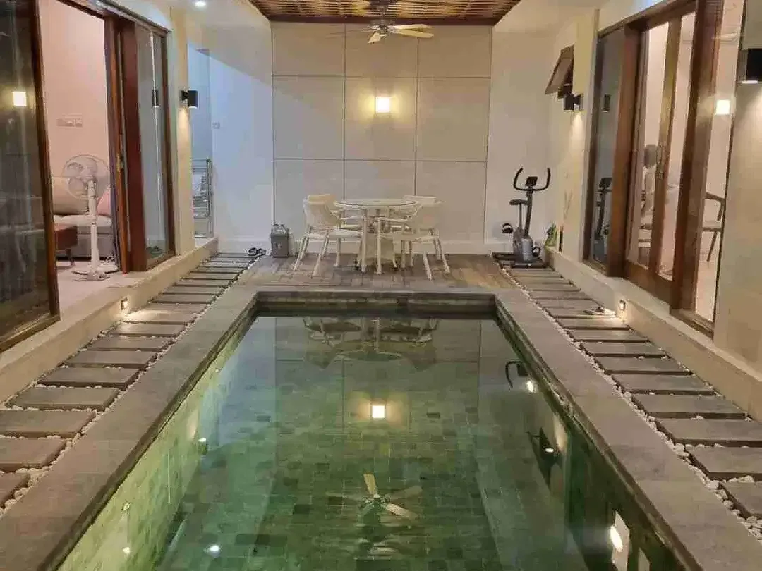 villa minimalis modern fully furnished renon area - Image 2 of 10