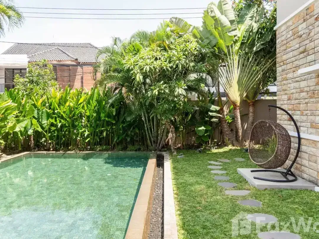 5 Bedroom Villa for sale in Petitenget, Bali - Image 5 of 10