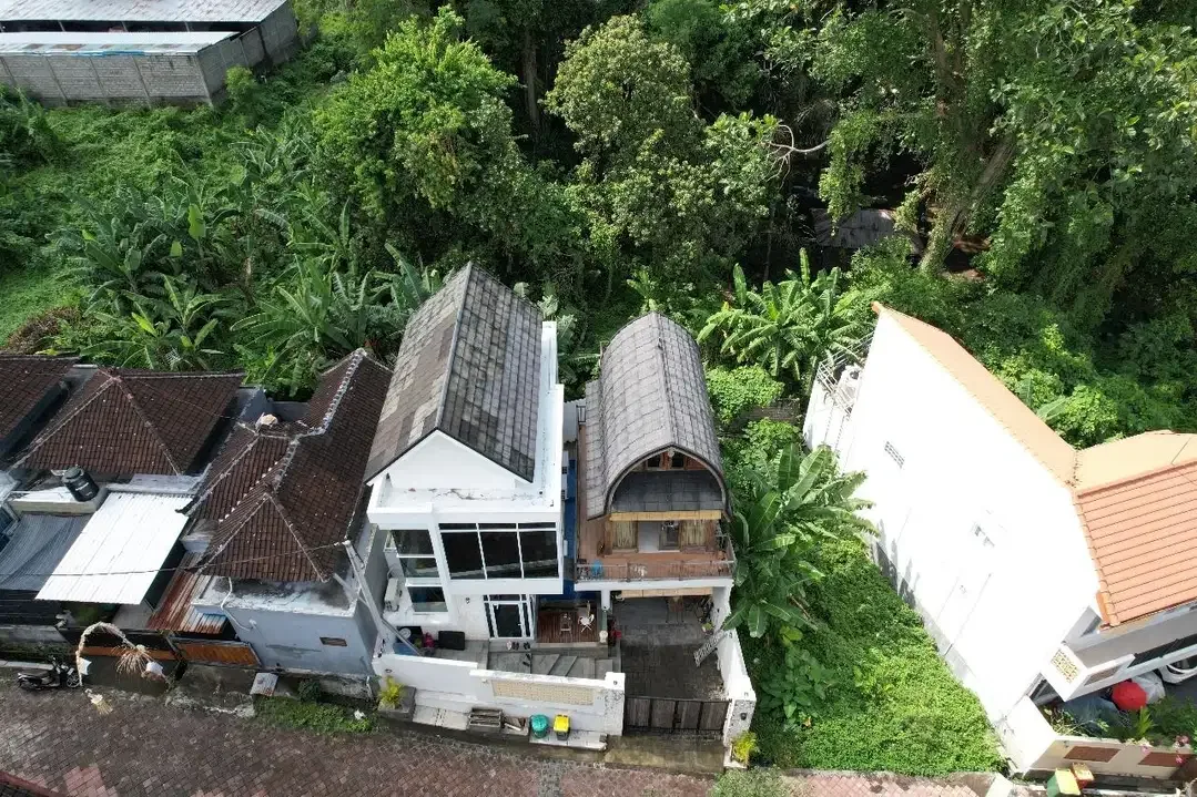 Dijual Villa Unik & Siap Huni di Dalung, Bali – 3 Kamar Tidur, Kolam R - Image 8 of 10