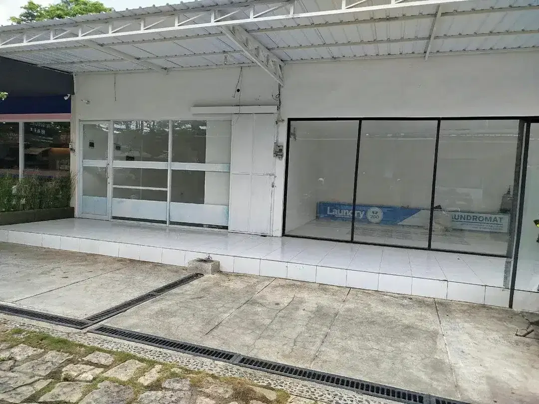 DISEWAKAN — RUKO COMPACT 30 M² DI LOKASI STRATEGIS KEROBOKAN - Image 2 of 4