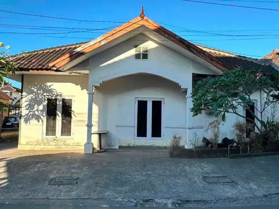Rumah MURAH Strategis dekat Kantor Imigrasi Jimbaran - Image 3 of 10