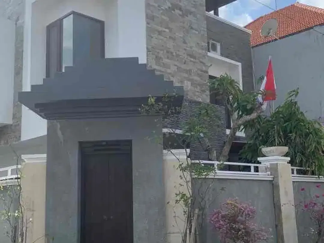 Dijual villa lantai 3 sangat strategis 
Lokasi taman griya jimbaran - Image 1 of 10