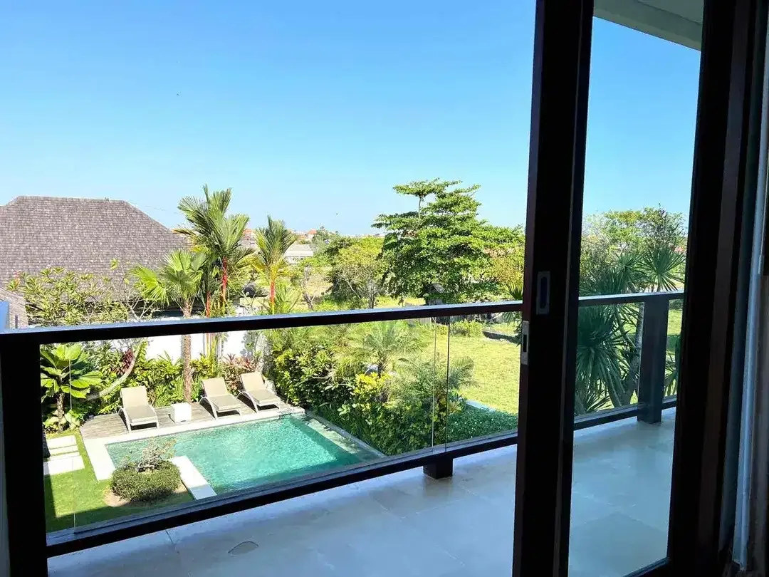 For sale villa
Located at Batu bolong - Image 5 of 10