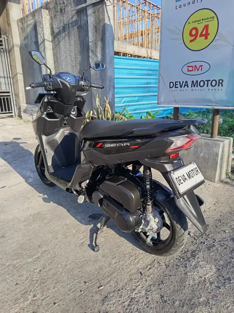Gear hitam mulus Deva motor - Image 1 of 6